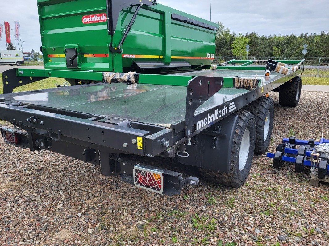 Ballensammelwagen des Typs Metaltech PB 16, Neumaschine in Mrągowo (Bild 5)