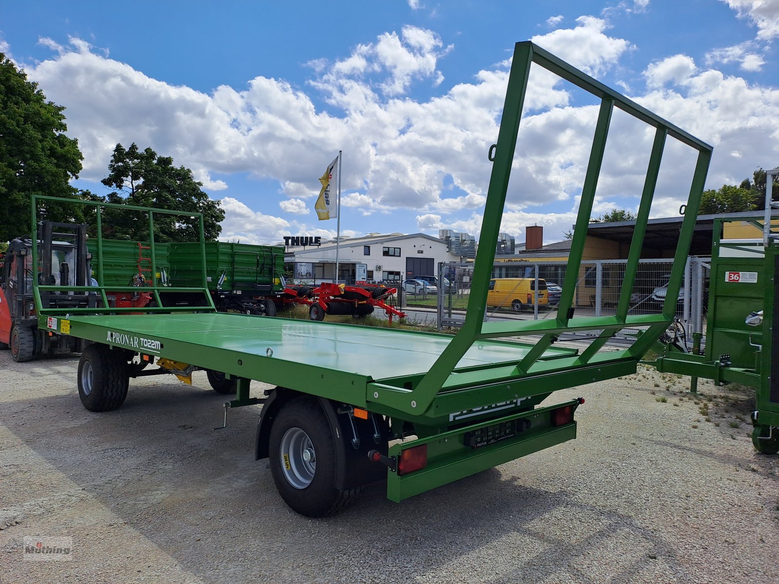 Ballensammelwagen of the type PRONAR T 022 M, Neumaschine in Neumarkt (Picture 2)