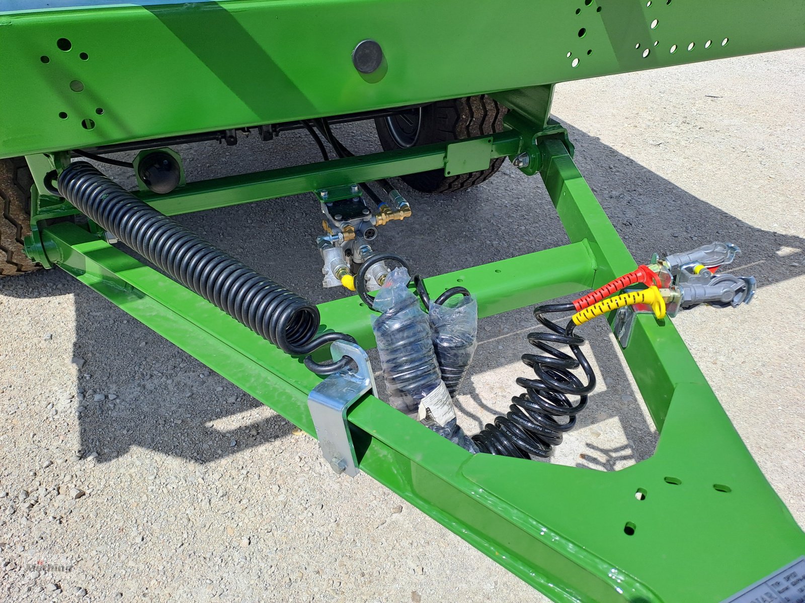 Ballensammelwagen of the type PRONAR T 022 M, Neumaschine in Neumarkt (Picture 5)