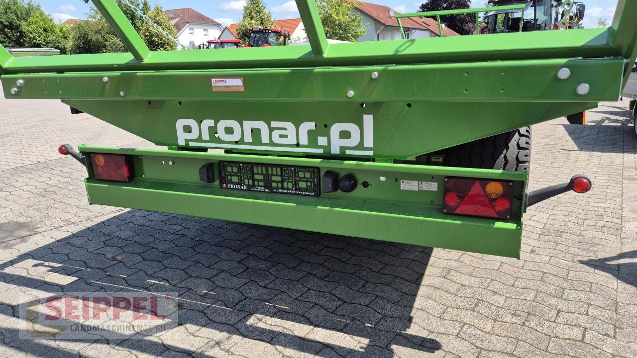 Ballensammelwagen des Typs PRONAR T 026 M PRONAR BALLENWAGEN, Neumaschine in Groß-Umstadt (Bild 3)
