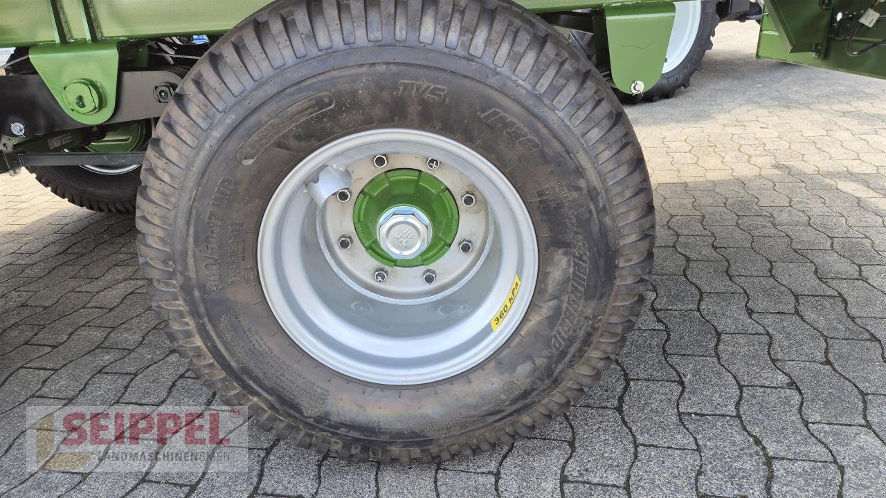 Ballensammelwagen des Typs PRONAR T 026 M PRONAR BALLENWAGEN, Neumaschine in Groß-Umstadt (Bild 7)