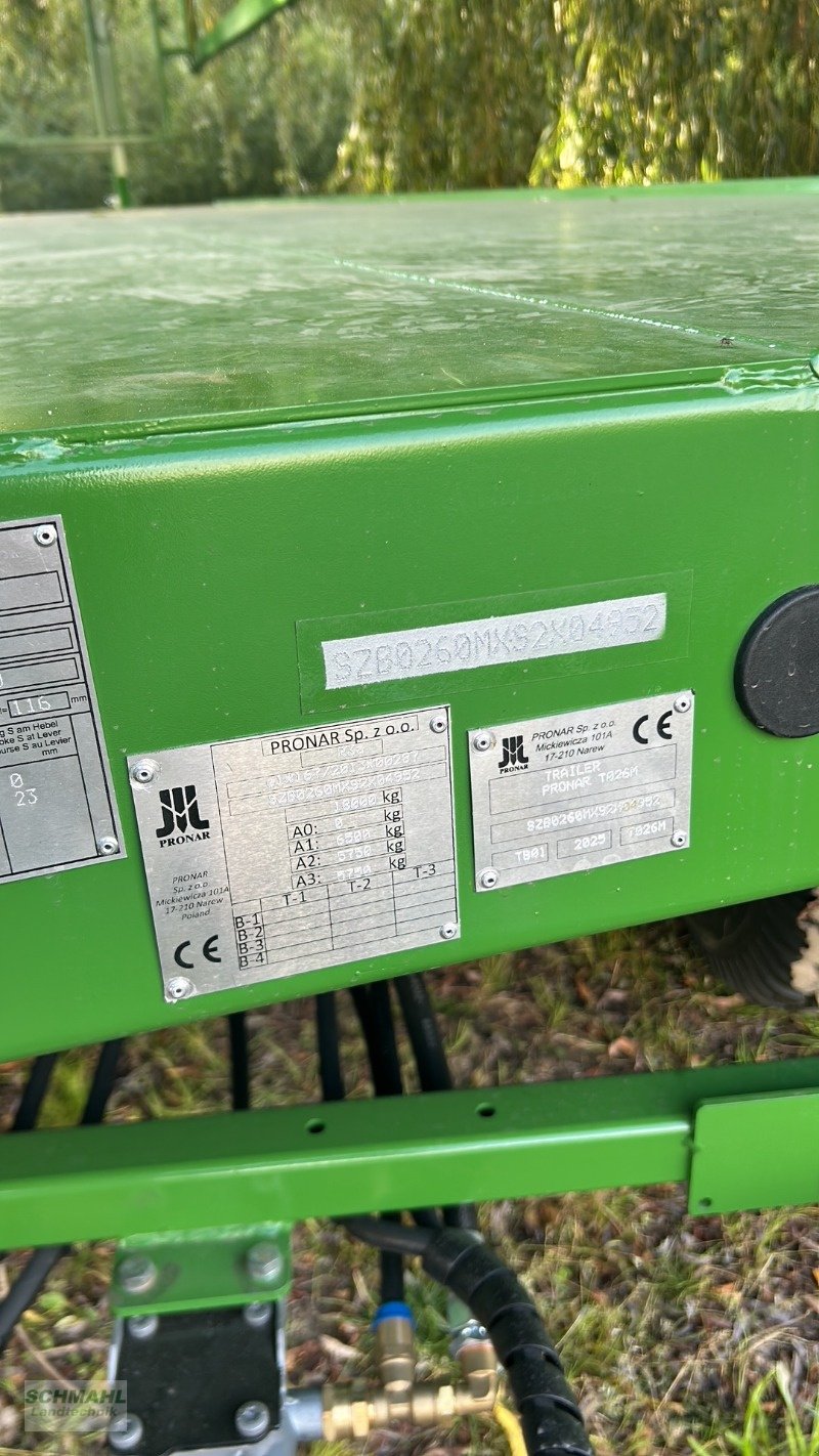 Ballensammelwagen des Typs PRONAR T026M, Neumaschine in Upahl (Bild 7)