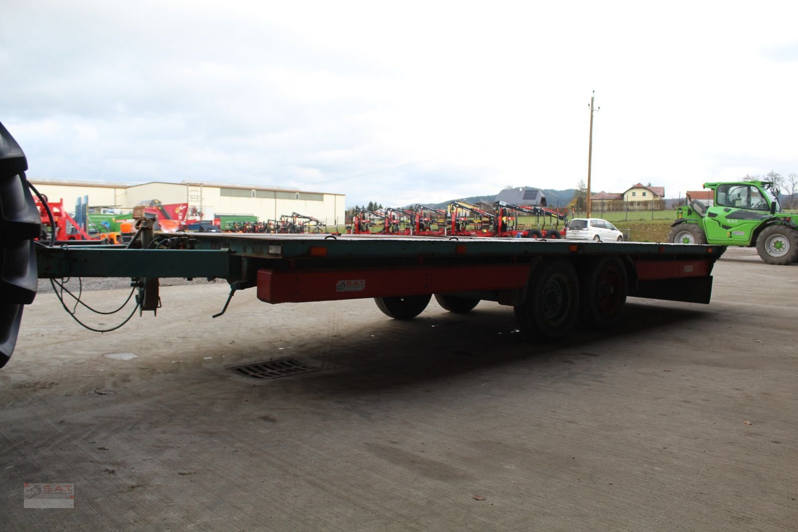 Ballensammelwagen of the type Sonstige Ballenwagen-Tieflader-Plattformhänger, Gebrauchtmaschine in Eberschwang (Picture 2)