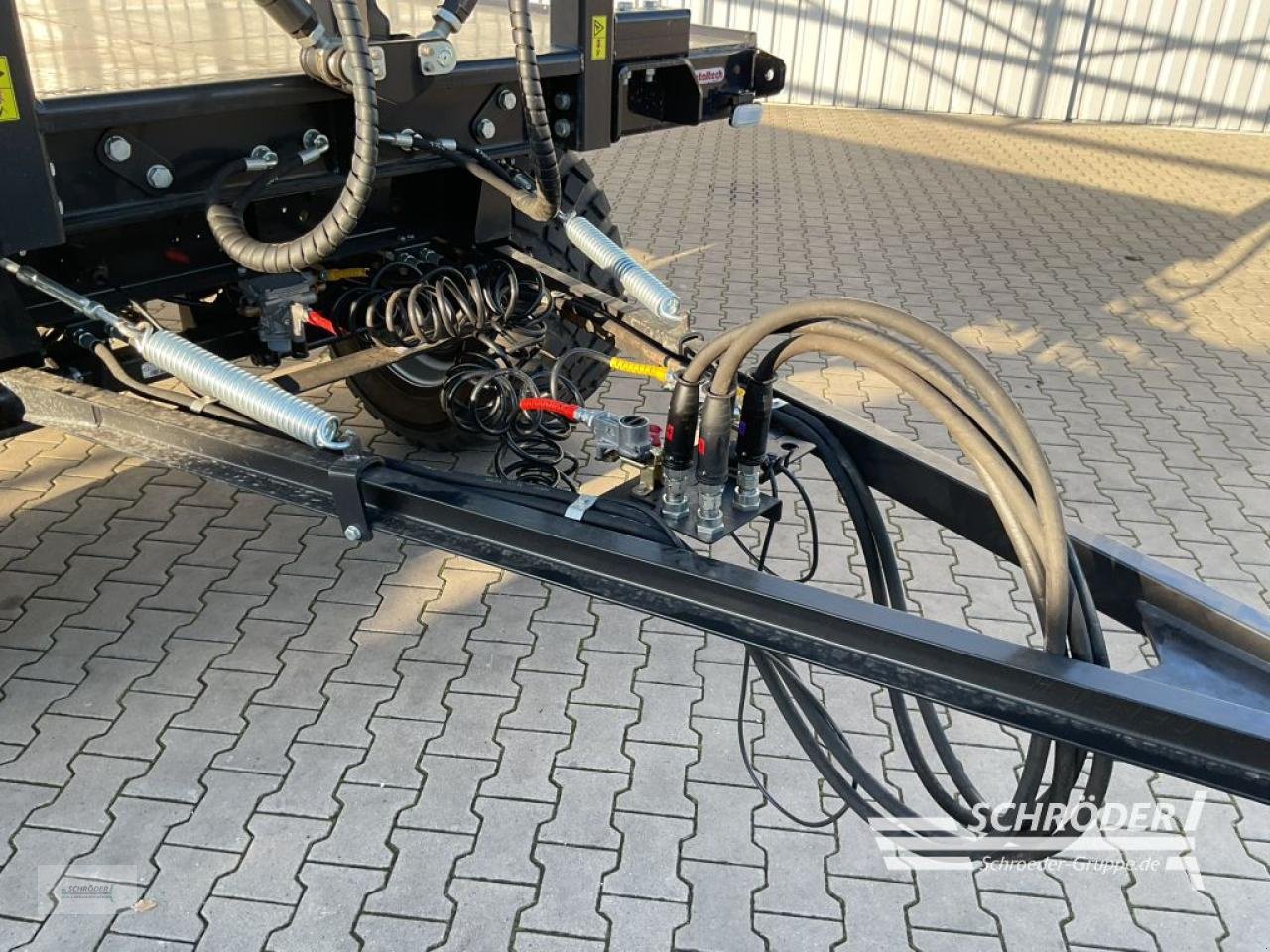 Ballensammelwagen del tipo Sonstige METALLTECH PB16 HB BALLENTRANSPORTWAGEN, Gebrauchtmaschine In Holdorf (Immagine 9)