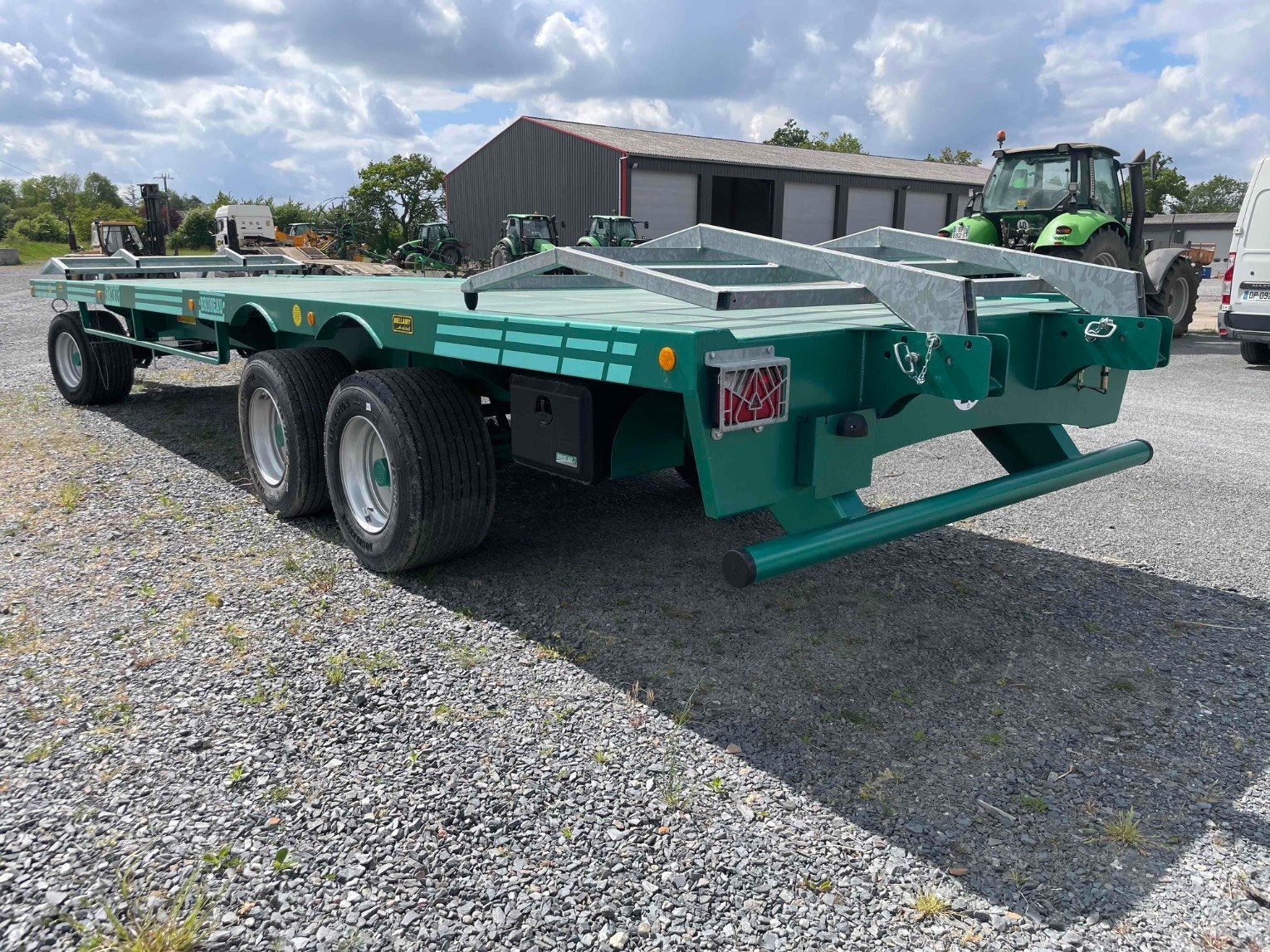 Ballensammelwagen des Typs Sonstige PLATEAU TRAINE LOURD 6 roues 11.40 BG, Gebrauchtmaschine in SAINT CLAIR SUR ELLE (Bild 4)