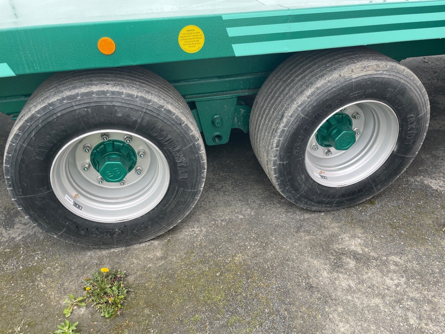 Ballensammelwagen des Typs Sonstige PLATEAU TRAINE LOURD 6 roues 12 TDI 20, Gebrauchtmaschine in SAINT CLAIR SUR ELLE (Bild 5)