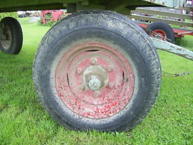 Ballensammelwagen of the type Sonstige Ringer 2 Achsanhänger, Gebrauchtmaschine in Kremsmünster (Picture 4)