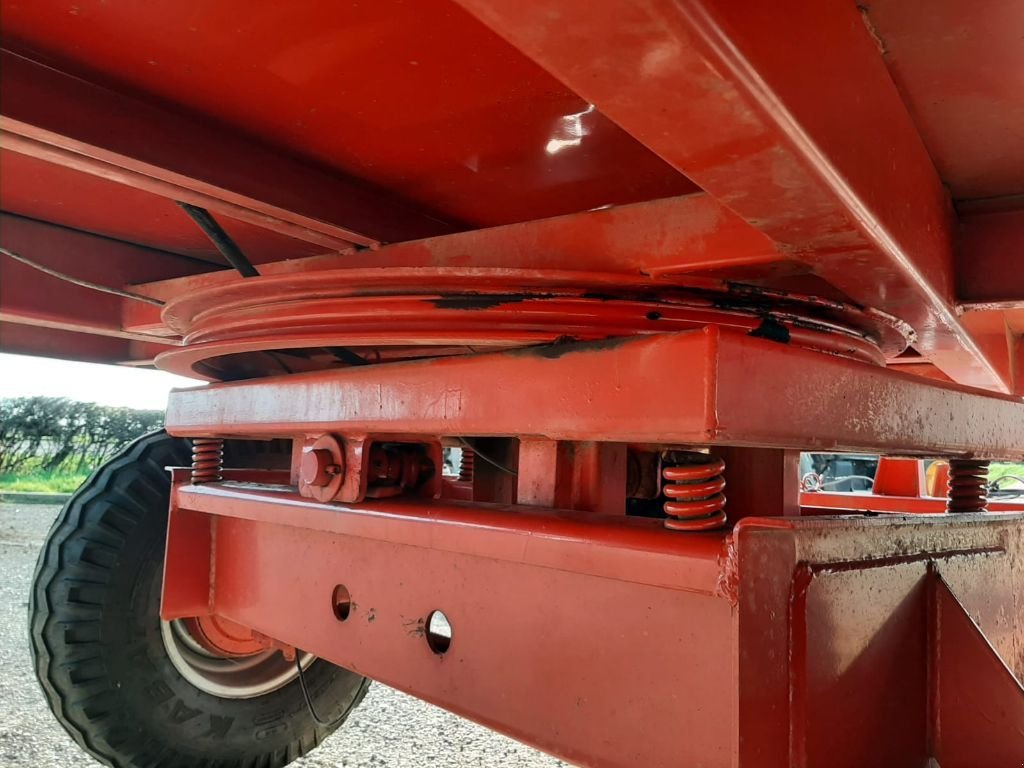 Ballensammelwagen typu Sonstige RP6F1, Gebrauchtmaschine v SAINT HILAIRE EN MORVAN (Obrázek 11)