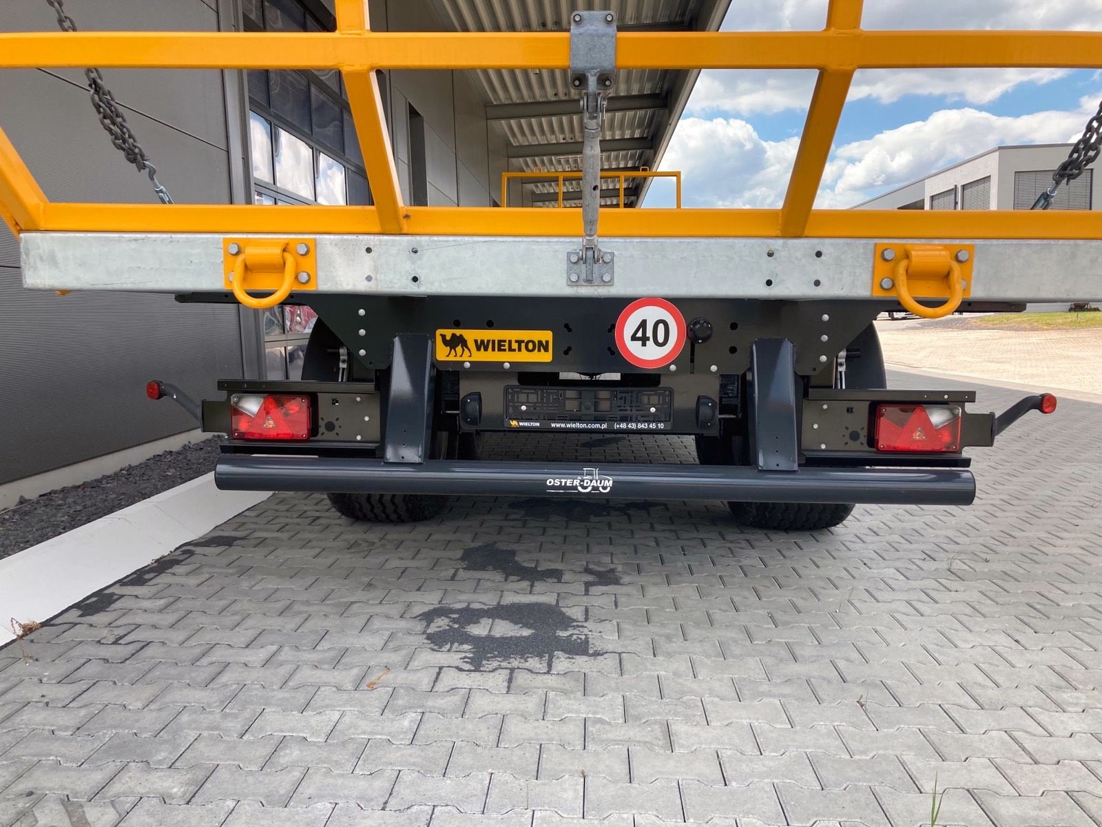 Ballensammelwagen des Typs WIELTON PRS 3S/S14, Neumaschine in Kaisersesch (Bild 6)