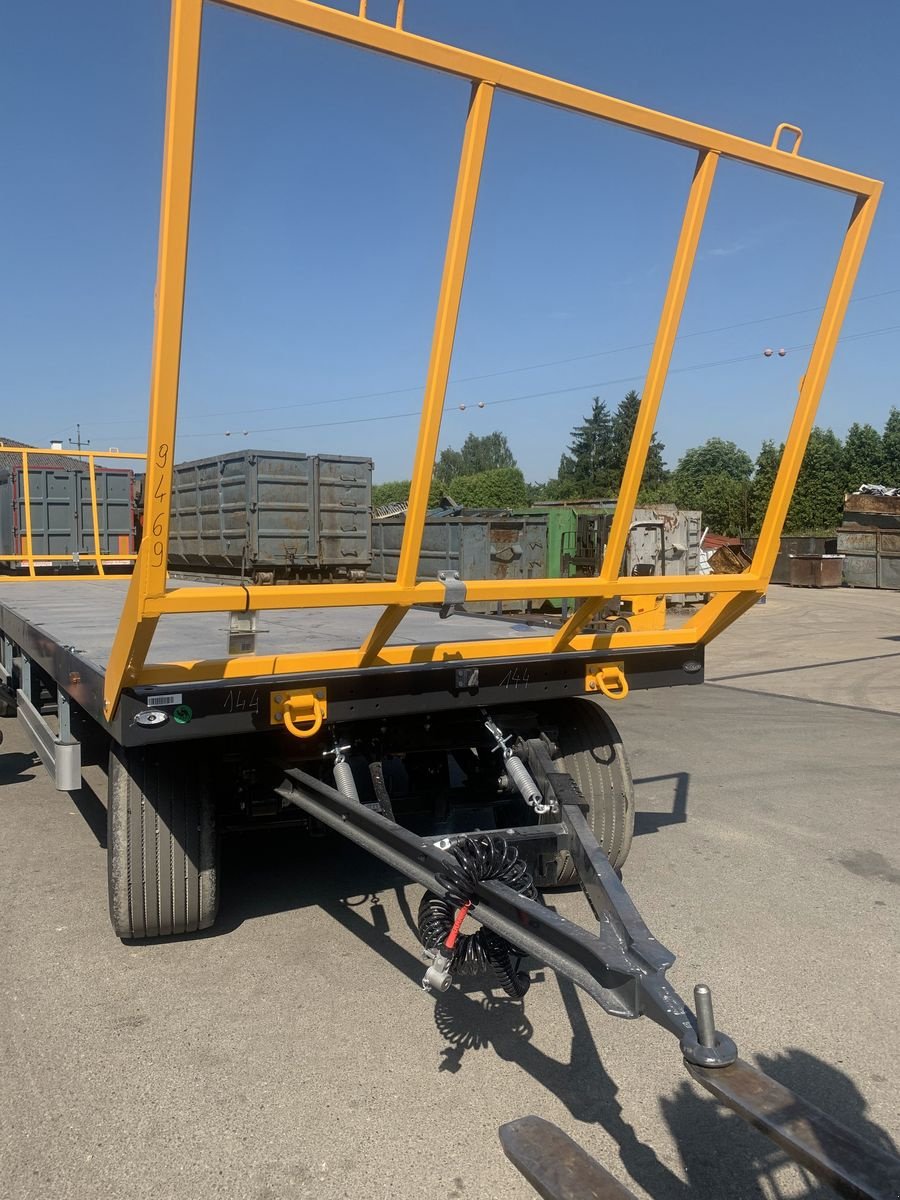 Ballensammelwagen del tipo WIELTON PRS-3S/S24-40km/h, Neumaschine In Gschwandt (Immagine 4)