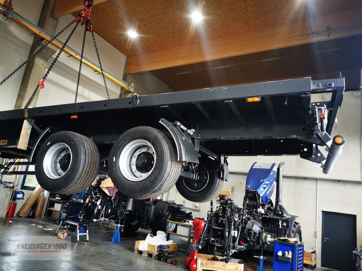 Ballensammelwagen des Typs Zaslaw Ballenwagen, Neumaschine in Altenfelden (Bild 8)