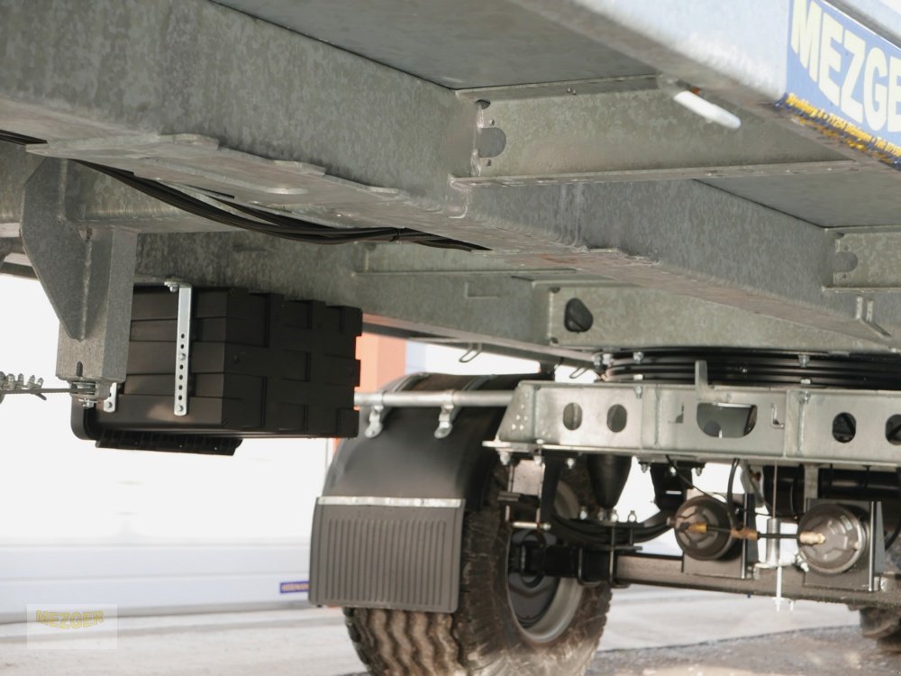 Ballentransportwagen του τύπου CYNKOMET 14 t (T-608/2 EU), Ballenwagen, 9,27 m, Strohwagen, Neumaschine σε Ditzingen (Φωτογραφία 8)