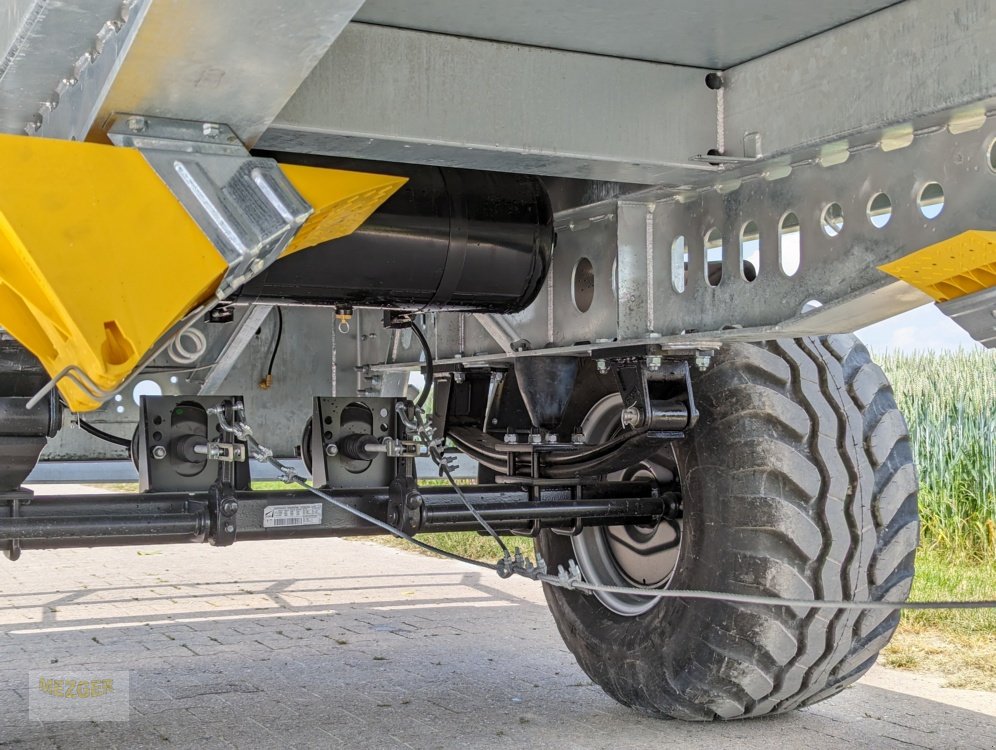 Ballentransportwagen des Typs CYNKOMET 16 t Ballenwagen, Strohwagen, Neumaschine in Ditzingen (Bild 9)