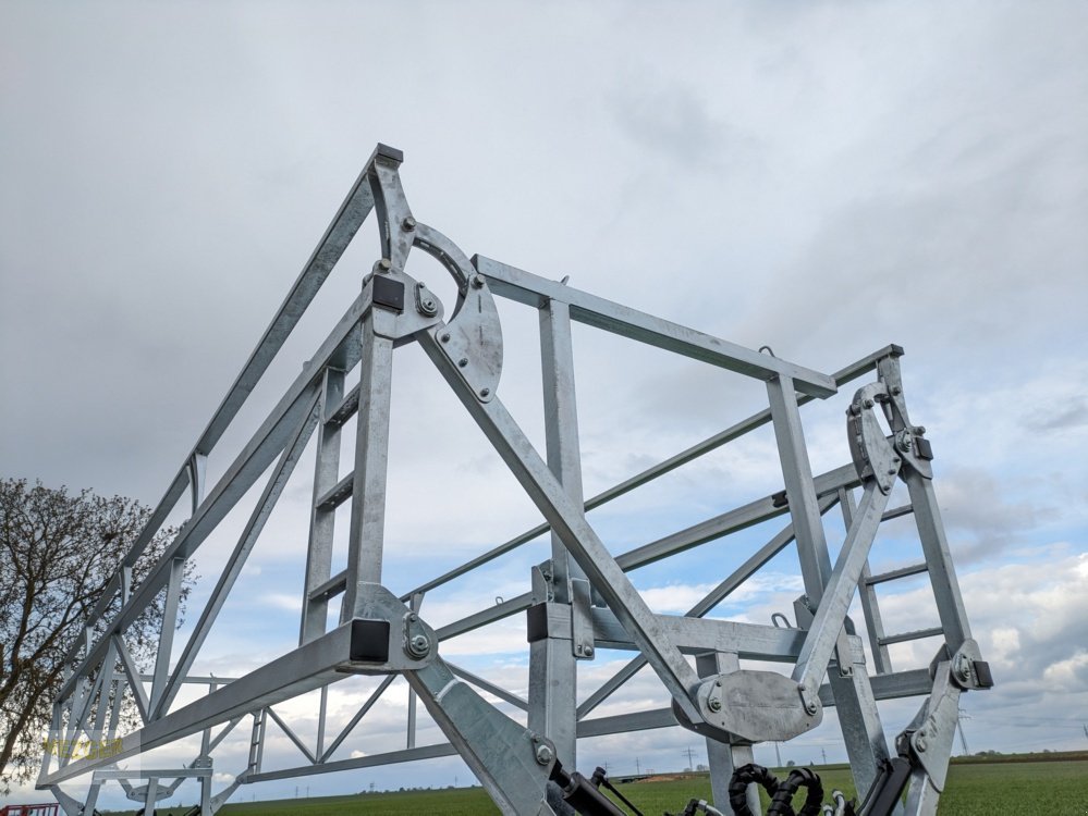 Ballentransportwagen des Typs CYNKOMET 24 t Ballenwagen mit Hydr. Ladungssicherung, Neumaschine in Ditzingen (Bild 10)