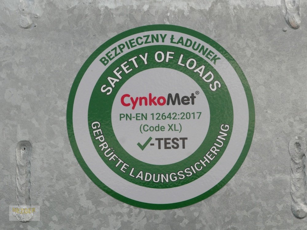 Ballentransportwagen des Typs CYNKOMET Ballenwagen 16 t (Hydraulische Ladungssicherung), Neumaschine in Ditzingen (Bild 13)