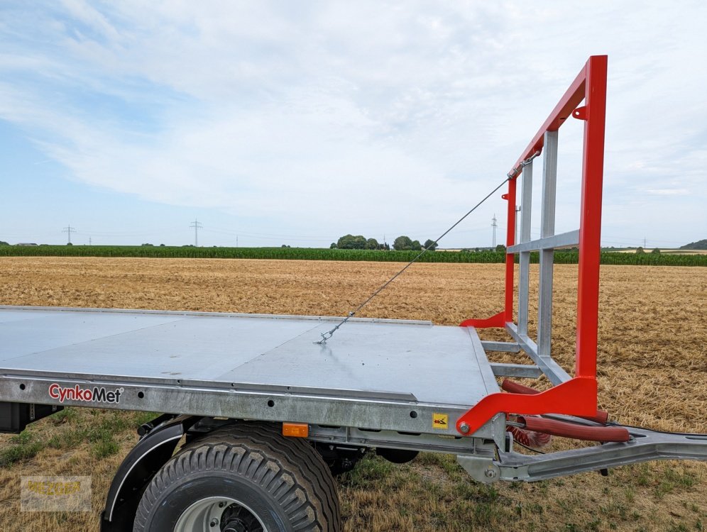 Ballentransportwagen des Typs CYNKOMET Ballenwagen 19 t, Strohwagen, Neumaschine in Ditzingen (Bild 2)