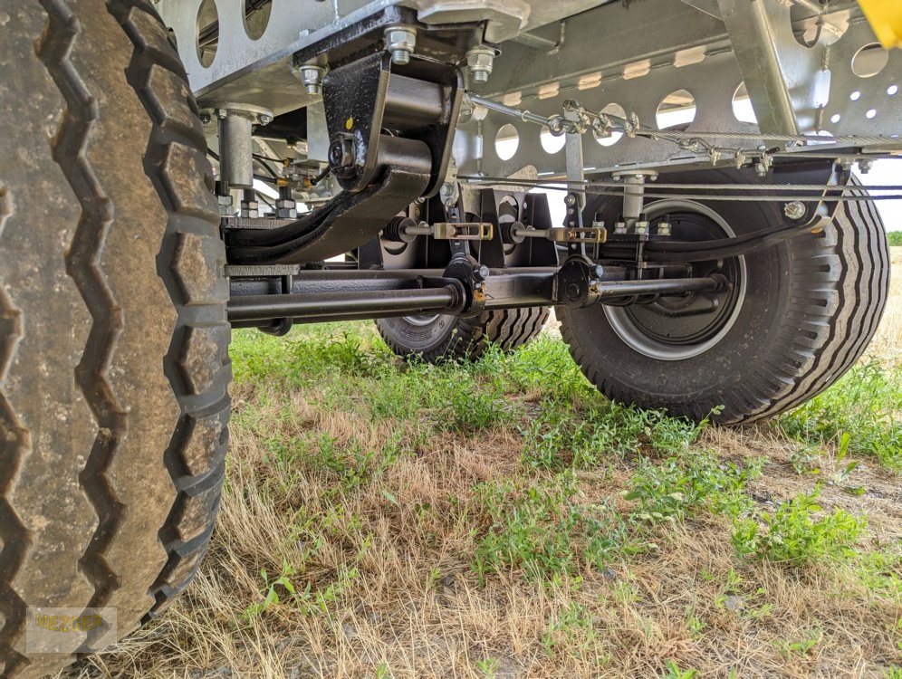 Ballentransportwagen des Typs CYNKOMET Ballenwagen 19 t, Strohwagen, Neumaschine in Ditzingen (Bild 8)