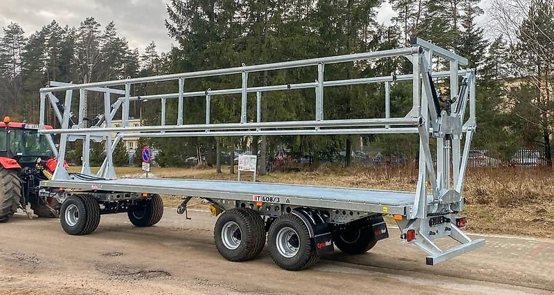 Ballentransportwagen des Typs CYNKOMET Ballenwagen T-608/3 low/niedrig mit hydraulischer Ladungssicherung, 19 t GG, Preis inkl. 19% MwSt., Gebrauchtmaschine in Lippetal (Bild 2)