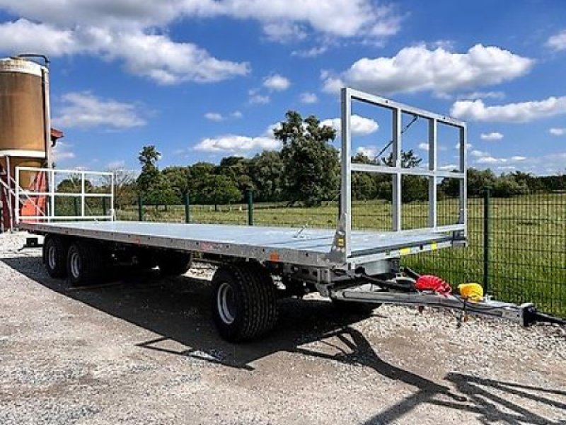 Ballentransportwagen des Typs CYNKOMET Ballenwagen T-608/3SL , 24 t GG, Preis inkl. 19% MwSt., Gebrauchtmaschine in Lippetal (Bild 1)