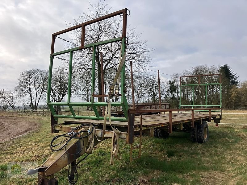 Ballentransportwagen des Typs Fortschritt HTS 50 Ballenwagen, Gebrauchtmaschine in Salsitz (Bild 1)