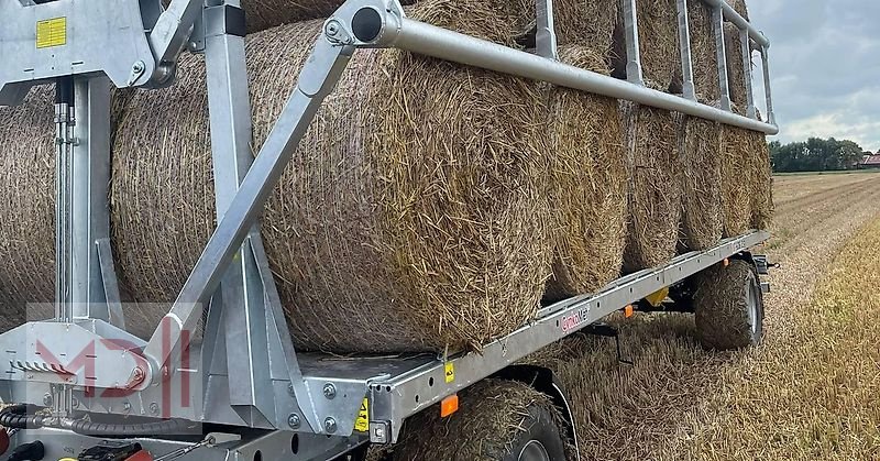 Ballentransportwagen des Typs MD Landmaschinen CM Ballenwagen T 608/2L mit hydraulischer Ladungssicherung, Neumaschine in Zeven (Bild 14)