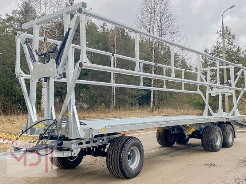 Ballentransportwagen des Typs MD Landmaschinen CM Ballenwagen T 608 /3L 19T  mit hydraulischer Ladungssicherung, Neumaschine in Zeven (Bild 1)