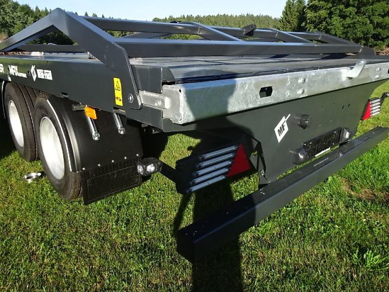 Ballentransportwagen des Typs Metal-Fach T- 019- Ballentransportanhänger- Neu - Modell  -  3 Achser- 18 Tonner- Top-Preis, Neumaschine in Neureichenau (Bild 12)