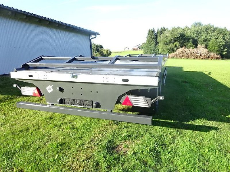 Ballentransportwagen des Typs Metal-Fach T- 019- Ballentransportanhänger- Neu - Modell  -  3 Achser- 18 Tonner- Top-Preis, Neumaschine in Neureichenau (Bild 8)