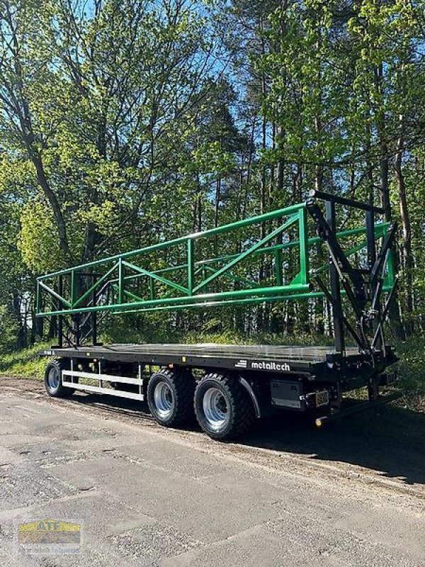 Ballentransportwagen des Typs Metaltech PB 16HB Ballenanhänger, Ballentransportwagen, Ballenwagen, Ballensammelwagen, Neumaschine in Teublitz (Bild 2)
