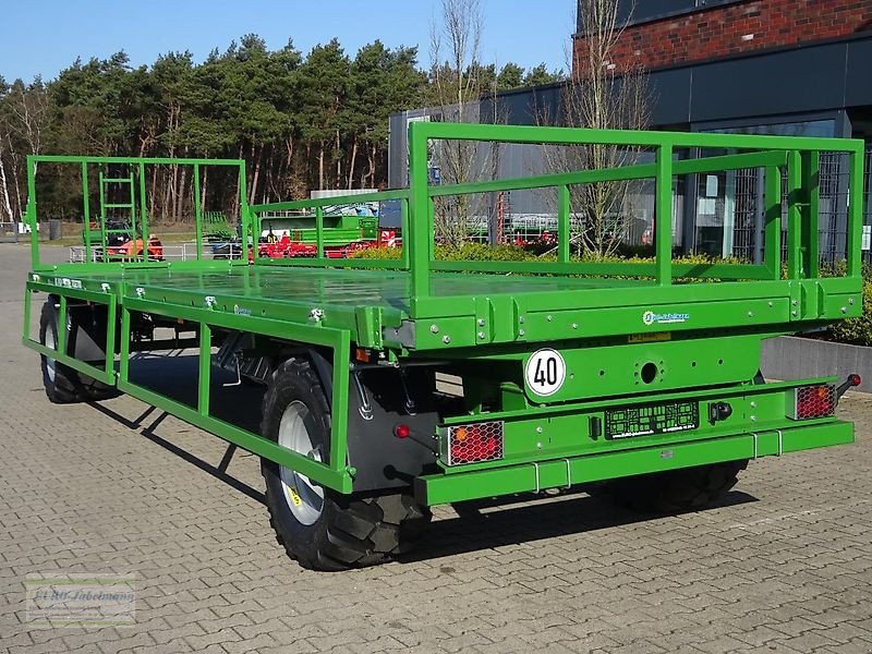 Ballentransportwagen typu PRONAR 2-achs Anhänger, Ballenwagen, Strohwagen,  TO 27 M, 18 t. NEU, Gebrauchtmaschine v Itterbeck (Obrázek 31)