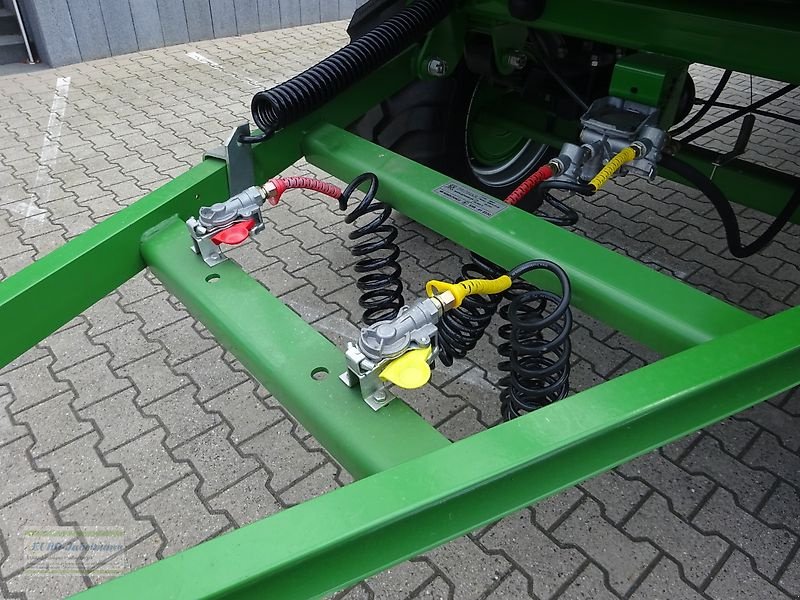 Ballentransportwagen des Typs PRONAR 3-achs Ballenwagen Strohwagen TO 28 KM, 24 to. NEU, Gebrauchtmaschine in Itterbeck (Bild 14)