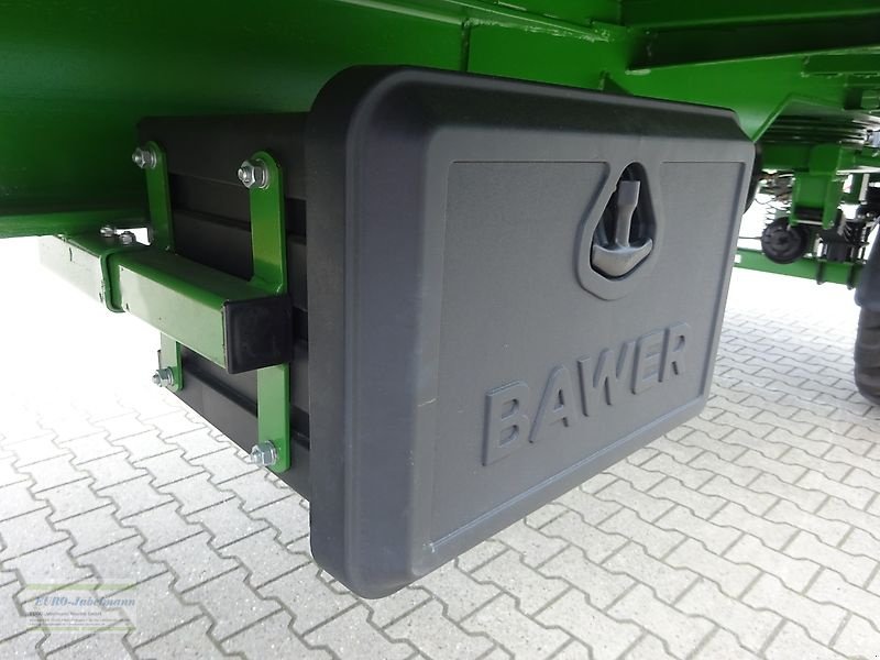 Ballentransportwagen des Typs PRONAR 3-achs Ballenwagen Strohwagen TO 28 KM, 24 to. NEU, Gebrauchtmaschine in Itterbeck (Bild 15)