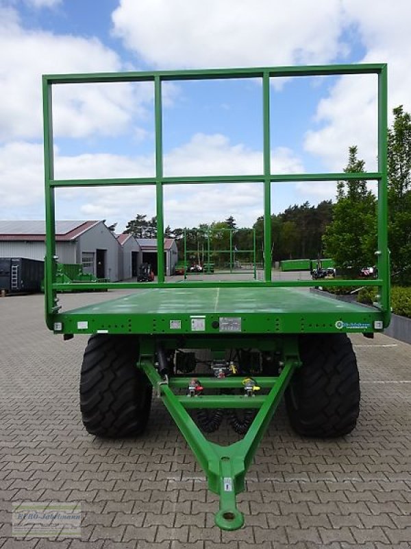 Ballentransportwagen des Typs PRONAR 3-achs Ballenwagen Strohwagen TO 28 KM, 24 to. NEU, Gebrauchtmaschine in Itterbeck (Bild 22)