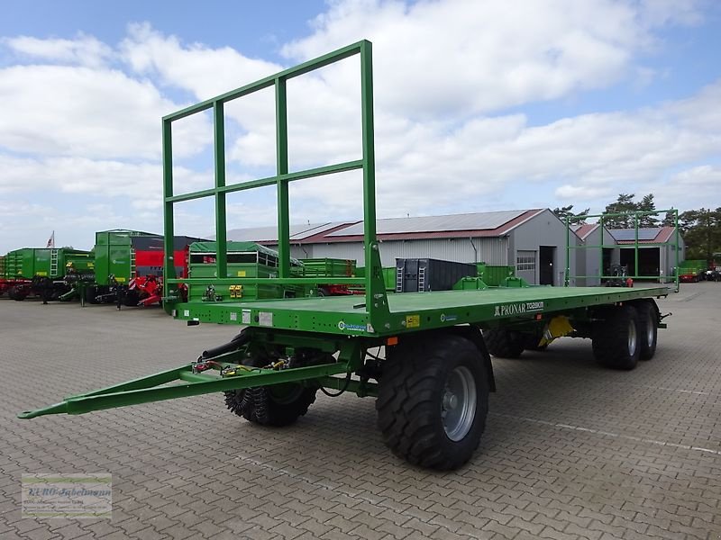 Ballentransportwagen des Typs PRONAR 3-achs Ballenwagen Strohwagen TO 28 KM, 24 to. NEU, Gebrauchtmaschine in Itterbeck (Bild 21)