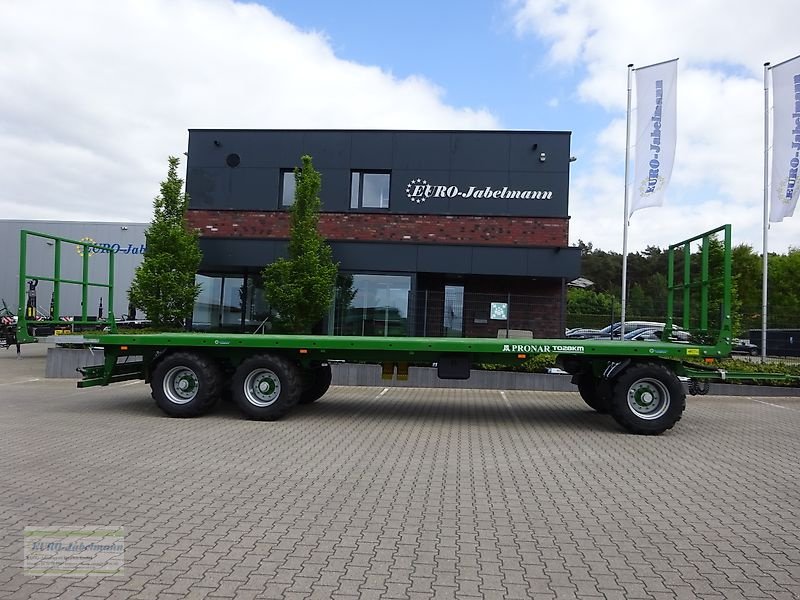 Ballentransportwagen des Typs PRONAR 3-achs Ballenwagen Strohwagen TO 28 KM, 24 to. NEU, Gebrauchtmaschine in Itterbeck (Bild 26)