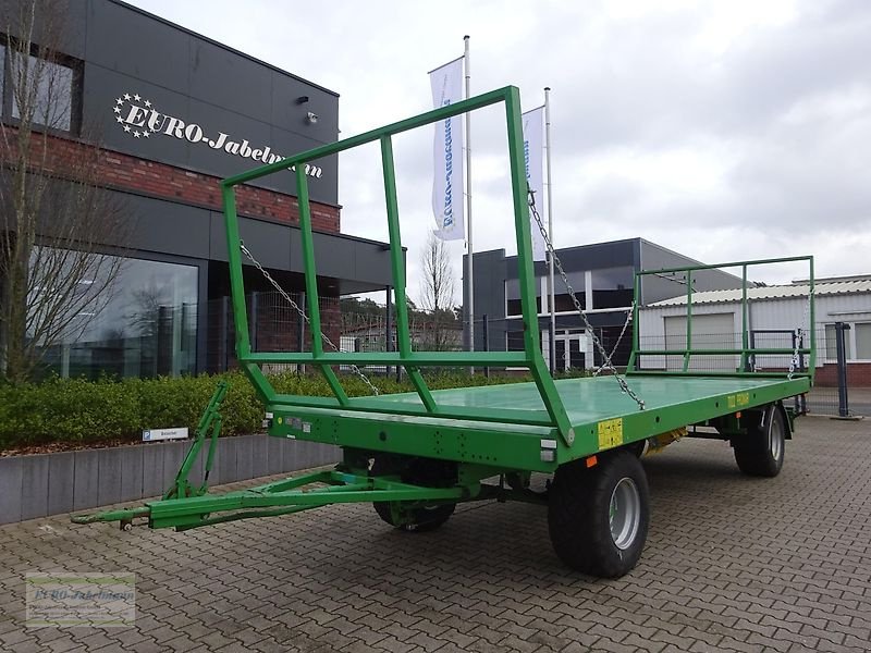 Ballentransportwagen du type PRONAR Ballentransportwagen TO 22 M, Auflaufbremse, 8 to, Bauj. 2021, Gebrauchtmaschine en Itterbeck (Photo 11)