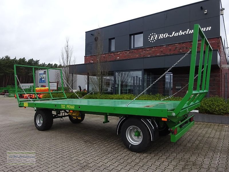 Ballentransportwagen du type PRONAR Ballentransportwagen TO 22 M, Auflaufbremse, 8 to, Bauj. 2021, Gebrauchtmaschine en Itterbeck (Photo 3)