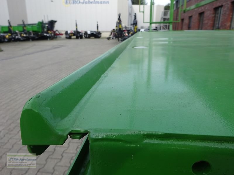 Ballentransportwagen des Typs PRONAR Ballenwagen Strohwagen TO 28 KM einschl. hydr. Ladungssicherung, 24 to, NEU, Neumaschine in Itterbeck (Bild 25)