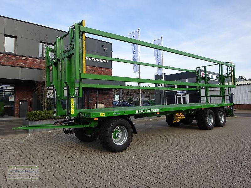 Ballentransportwagen des Typs PRONAR Ballenwagen Strohwagen TO 28 KM einschl. hydr. Ladungssicherung, 24 to, NEU, Neumaschine in Itterbeck (Bild 2)