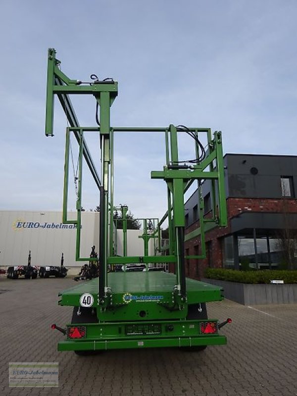 Ballentransportwagen des Typs PRONAR Ballenwagen Strohwagen TO 28 KM einschl. hydr. Ladungssicherung, 24 to, NEU, Neumaschine in Itterbeck (Bild 15)