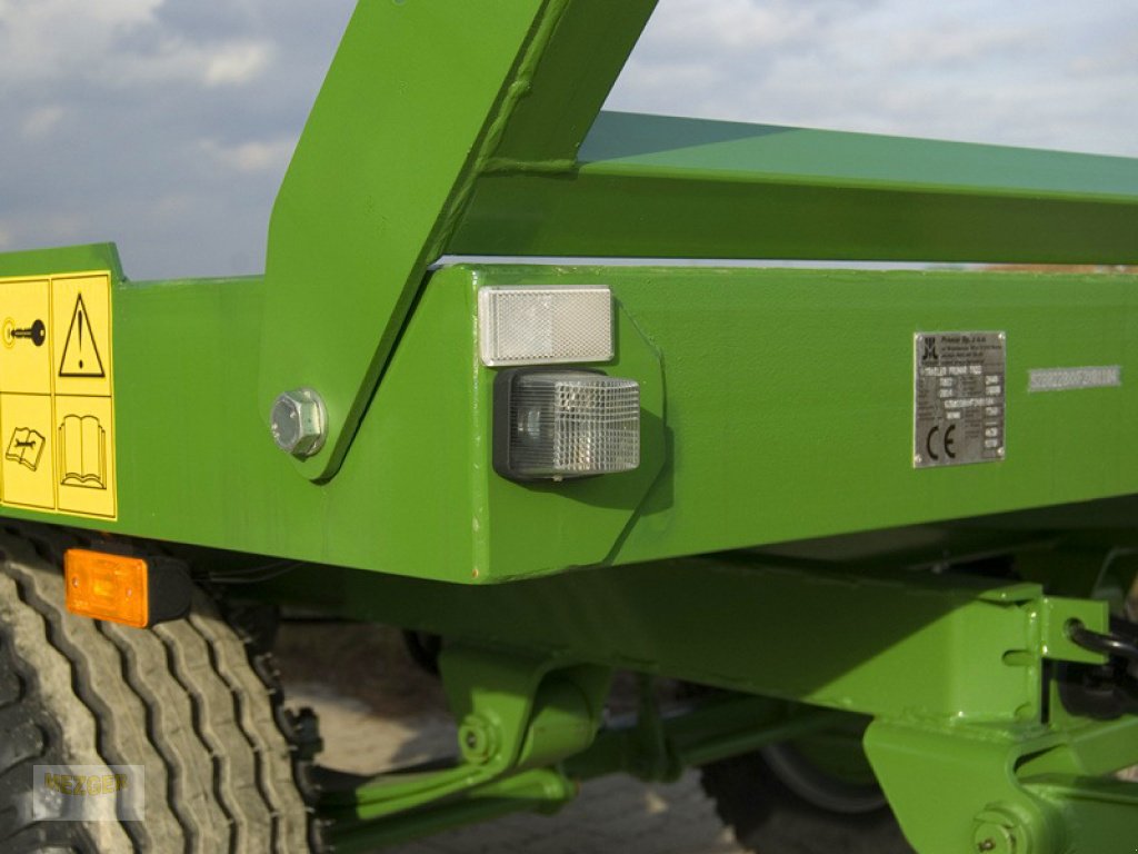 Ballentransportwagen des Typs PRONAR Ballenwagen T022 (10 t), Neumaschine in Ditzingen (Bild 4)