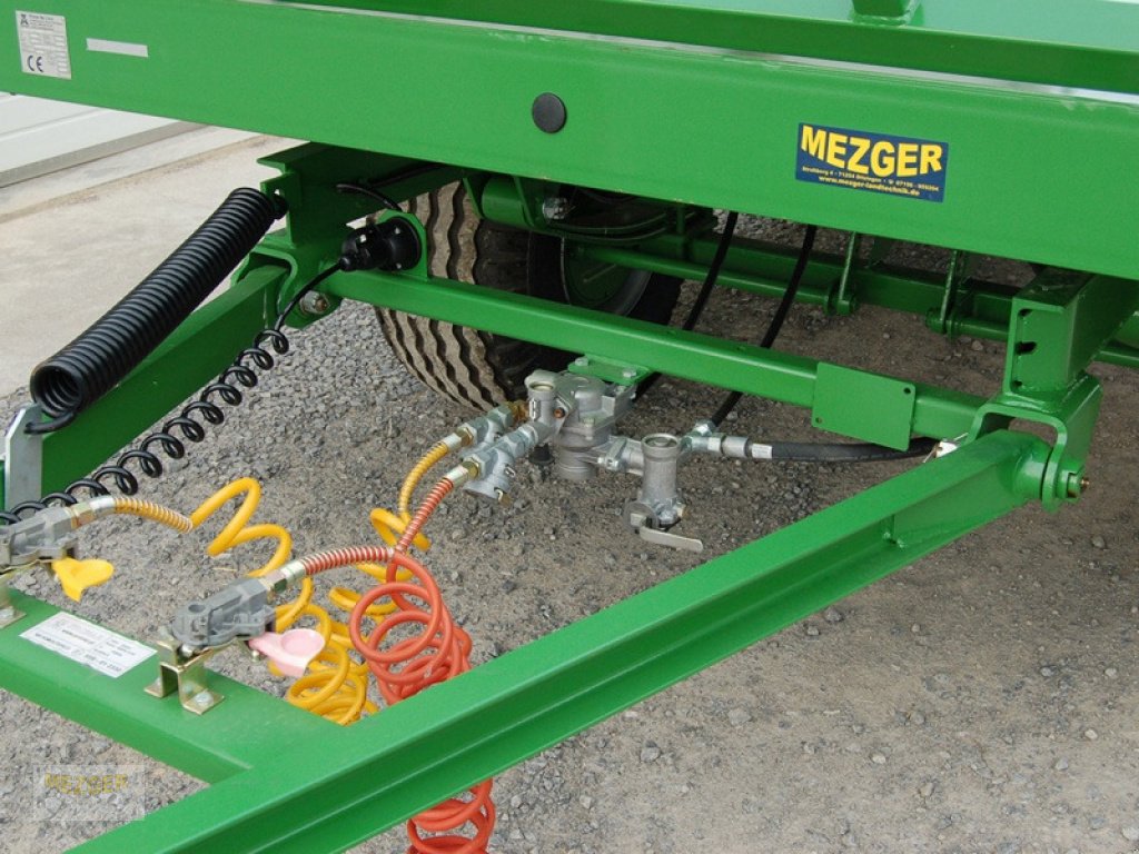 Ballentransportwagen des Typs PRONAR Ballenwagen T022 (10 t), Neumaschine in Ditzingen (Bild 5)