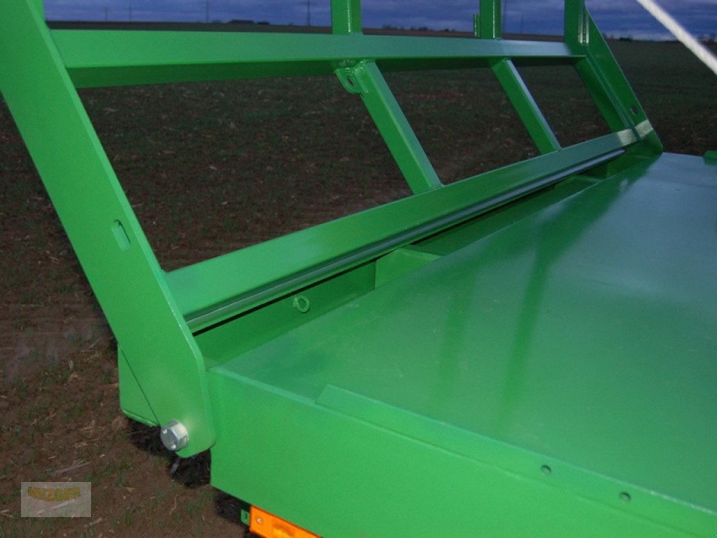 Ballentransportwagen des Typs PRONAR Ballenwagen T022 (10 t), Neumaschine in Ditzingen (Bild 8)