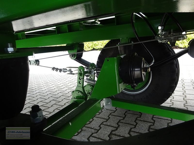 Ballentransportwagen des Typs PRONAR PRONAR Ballenwagen TO 23, TO 23 M, Druckl. 3-Achser, 15 to, NEU, Neumaschine in Itterbeck (Bild 26)