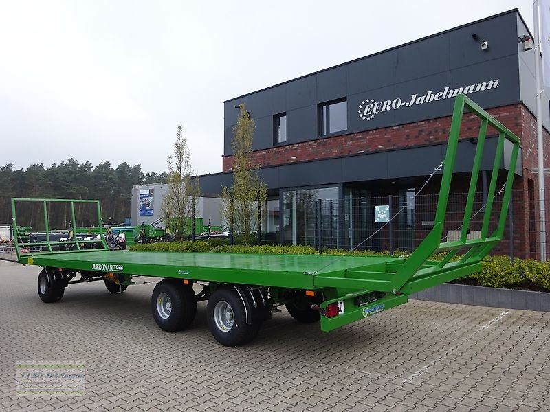 Ballentransportwagen des Typs PRONAR PRONAR Ballenwagen TO 23, TO 23 M, Druckl. 3-Achser, 15 to, NEU, Neumaschine in Itterbeck (Bild 10)
