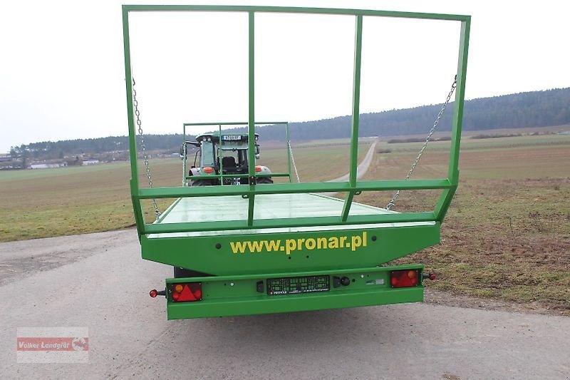 Ballentransportwagen des Typs PRONAR T 024 M, Neumaschine in Ostheim/Rhön (Bild 2)