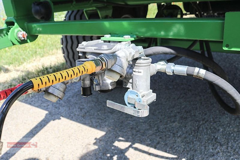 Ballentransportwagen des Typs PRONAR T 026 M Ballenwagen 18 to Siloballenversion, Neumaschine in Ostheim/Rhön (Bild 8)