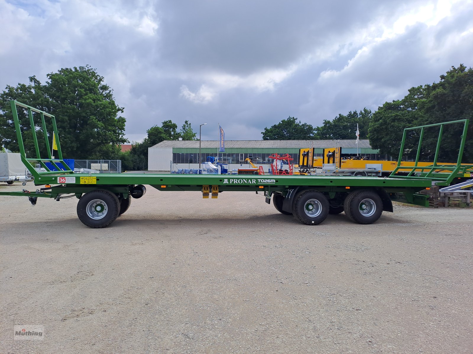 Ballentransportwagen des Typs PRONAR T026M, Neumaschine in Neumarkt (Bild 2)