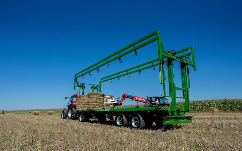 Ballentransportwagen des Typs PRONAR T028KM, 3-Achs Ballentransportwagen, Preis inkl. MwSt., Neumaschine in Lippetal (Bild 2)