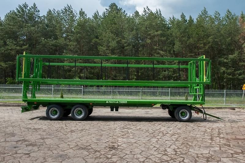 Ballentransportwagen des Typs PRONAR T028KM, 3-Achs Ballentransportwagen, Preis inkl. MwSt., Neumaschine in Lippetal (Bild 4)